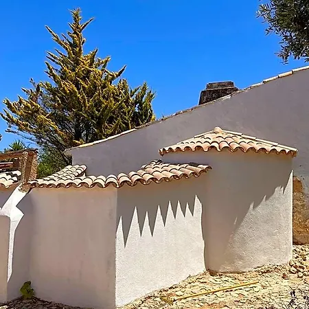Lobo Algarve Φάρο